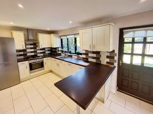 Kitchen- click for photo gallery